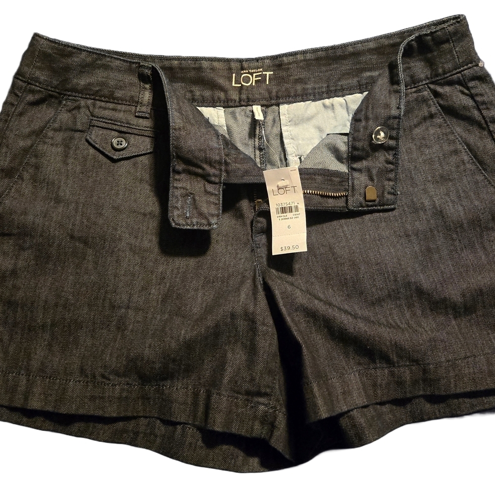 LOFT Women's Black Shorts